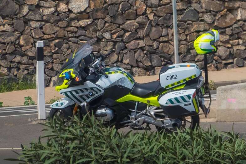 Moto de la Guardia Civil de Tráfico/Antonio Rico.
